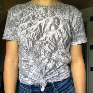 american eagle graphic tee!!